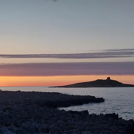 Isola 3*
