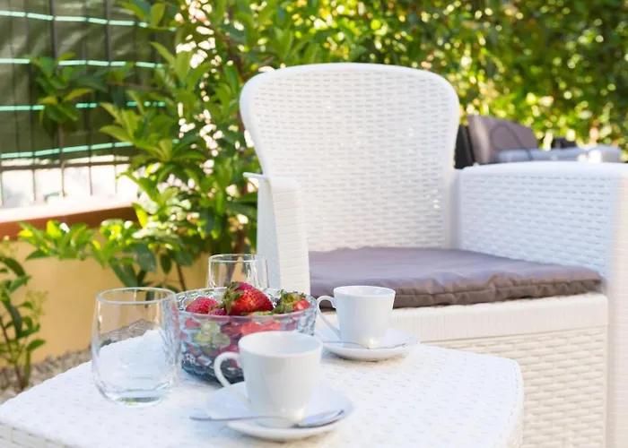 Couette-café Isola 3*